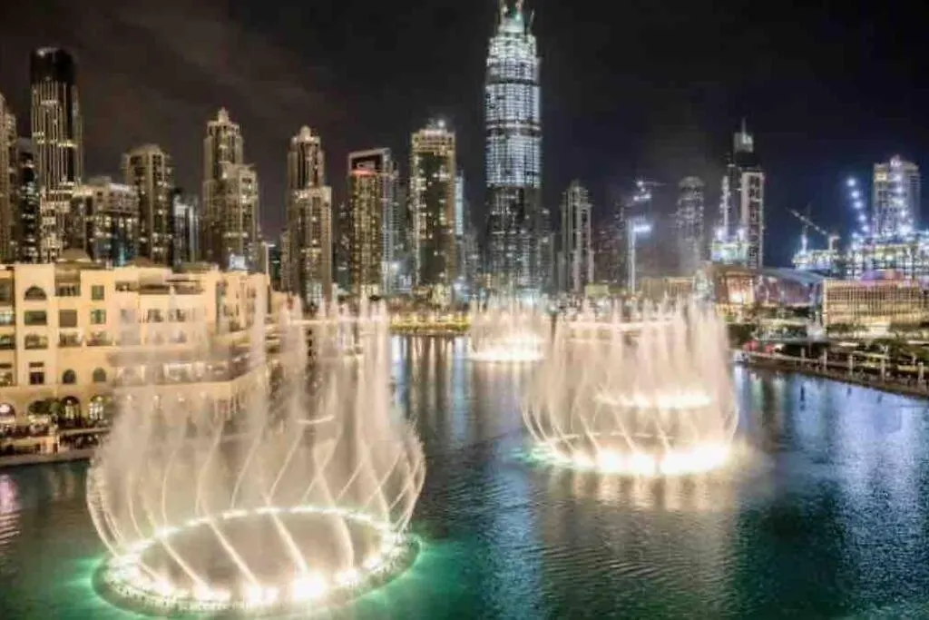 Chic Park Condo At Dubai Mall With Pool, Gym, Squash Courts, Games Room & Mini Theatre! United Arab Emirates