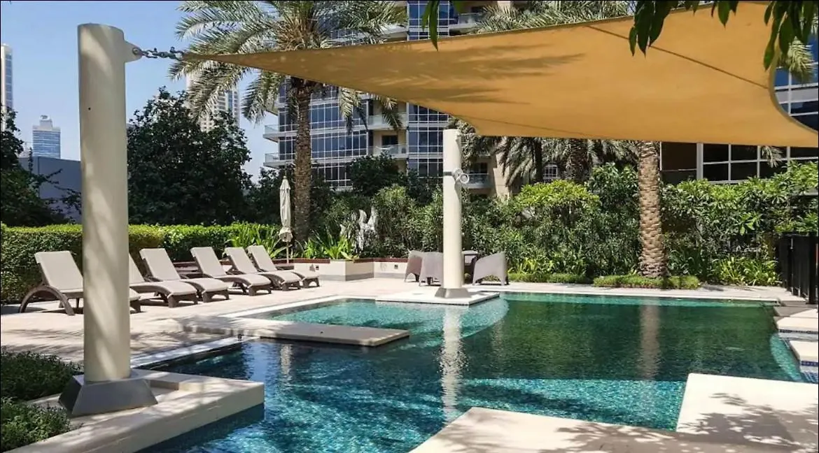 Chic Park Condo At Dubai Mall With Pool, Gym, Squash Courts, Games Room & Mini Theatre! Apartment
