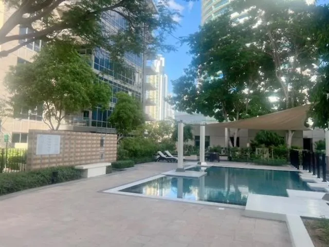 Chic Park Condo At Dubai Mall With Pool, Gym, Squash Courts, Games Room & Mini Theatre!