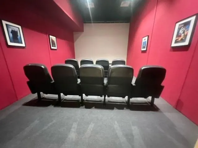아파트 Chic Park Condo At Dubai Mall With Pool, Gym, Squash Courts, Games Room & Mini Theatre! 아랍에미리트